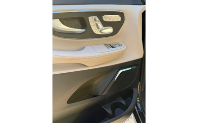 Mercedes-Benz V 300 d* Extralang* 4Matic* Airmatic* VIPSeats* Exclusiv - автомобили, коли, обяви за нови и употребявани 8