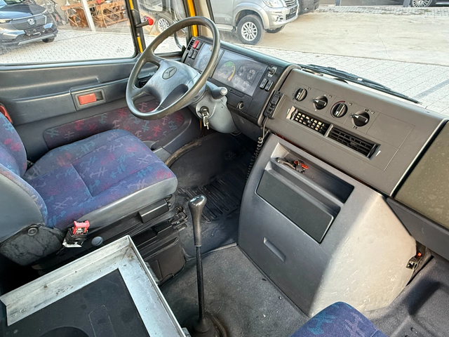 Mercedes-Benz Vario 815d Самосвал + кран Hiab 035-2 3.70м. - автомобили, коли, обяви за нови и употребявани 12