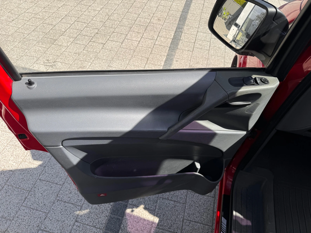 Mercedes-Benz Vito 120CDI 204к.с. 5-местен Клима - автомобили, коли, обяви за нови и употребявани 12