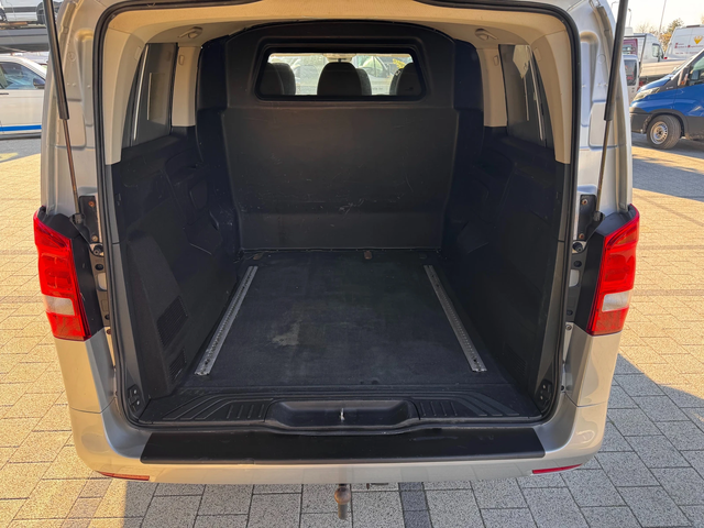 Mercedes-Benz Vito 114CDI 6-местен Товаропътнически  Клима - автомобили, коли, обяви за нови и употребявани 12