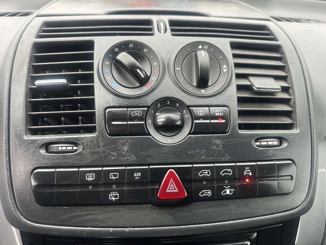Mercedes-Benz Vito - автомобили, коли, обяви за нови и употребявани 11