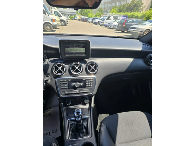 Mercedes-Benz W100 136 к.с. - автомобили, коли, обяви за нови и употребявани 11