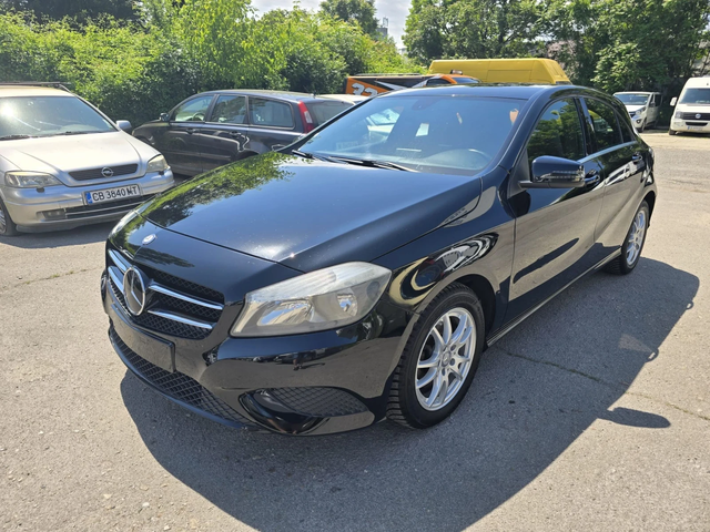 Mercedes-Benz W100 136 к.с. - автомобили, коли, обяви за нови и употребявани 1