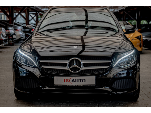 Mercedes C220 4MATIC/Панорама/Подгрев/Collision Prevention Assist - автомобили, коли, обяви за нови и употребявани 0