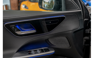 mercedes-c220-cdi-amg-kamera-podgrev-ambient - 5