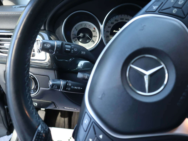 Mercedes CLS 350 CDI/Blind Spot/Камера/Distronic/Dynamic Seat/Шибедах - автомобили, коли, обяви за нови и употребявани 12