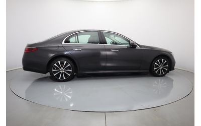 Mercedes E 200 - автомобили, коли, обяви за нови и употребявани 10