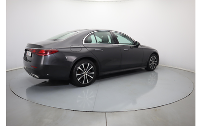 Mercedes E 200 - автомобили, коли, обяви за нови и употребявани 13