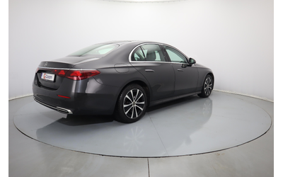 Mercedes E 200 - автомобили, коли, обяви за нови и употребявани 14