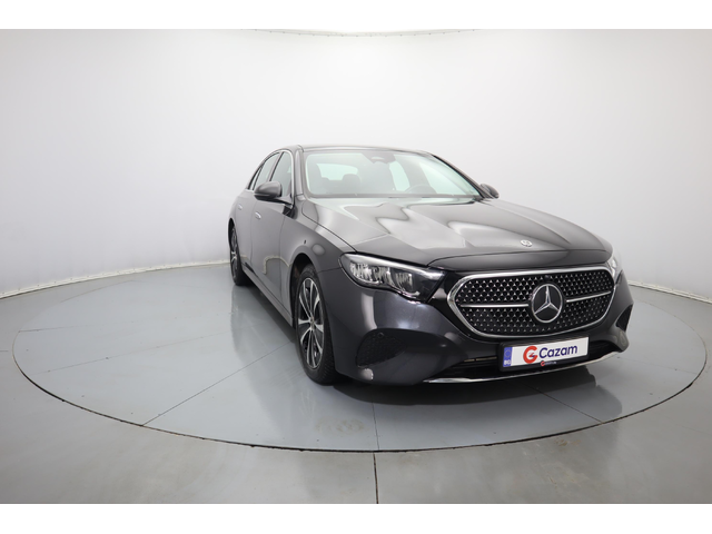 Mercedes E 200 - автомобили, коли, обяви за нови и употребявани 1