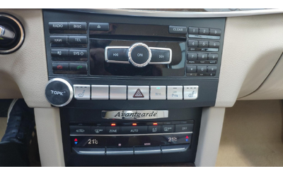 Mercedes E 200 Avantgarde - автомобили, коли, обяви за нови и употребявани 6