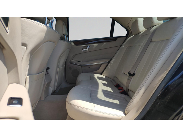 Mercedes E 200 Avantgarde - автомобили, коли, обяви за нови и употребявани 8