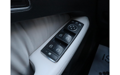 Mercedes E220 CDI/Avantgard/Подгрев/PDC/Навигация/Шибедах - автомобили, коли, обяви за нови и употребявани 17