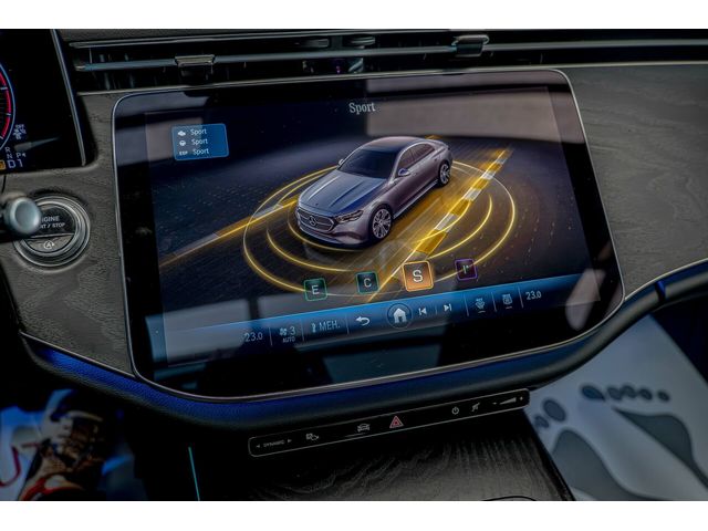 Mercedes E220 d/Avantgarde/Virtual/Панорама/MBUX/Pre-Safe/Thermatic - автомобили, коли, обяви за нови и употребявани 13