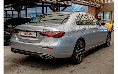 mercedes-e300-de-4matic-virtual-sedan - 4