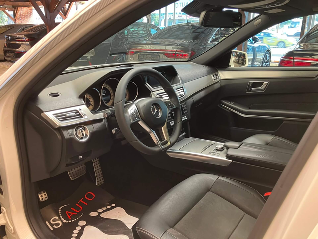 Mercedes E350 BlueTEC V6/AMG Line/4Matic/Подгрев/Панорама - автомобили, коли, обяви за нови и употребявани 4