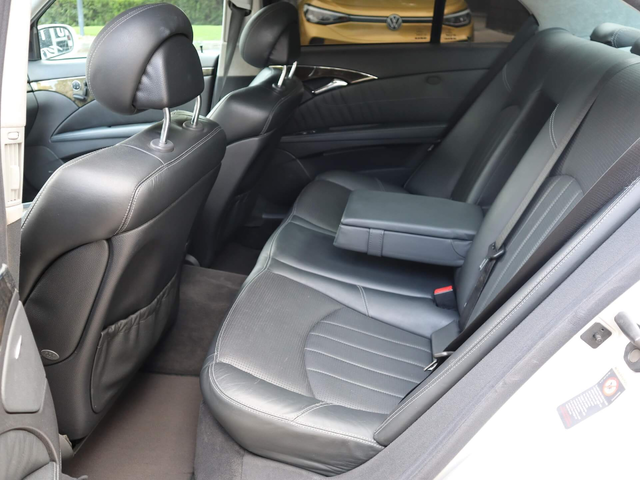 Mercedes E55 AMG Harman Kardon/Memory/Navi/BiXenon - автомобили, коли, обяви за нови и употребявани 9