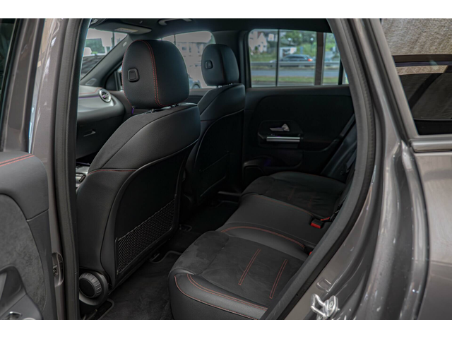 Mercedes EQA 300/AMG Line/4Matic/Ambient/MBUX/Подгрев/Камера - автомобили, коли, обяви за нови и употребявани 7