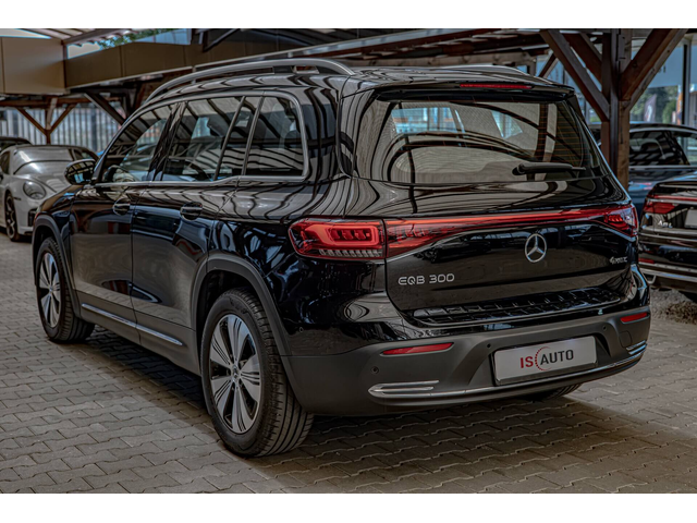 Mercedes EQB 300 4Matic/Ambient/Камера/MBUX/Virtual/ - автомобили, коли, обяви за нови и употребявани 5