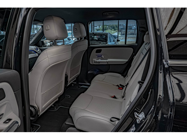 Mercedes EQB 300/4Matic/AMG/Edition/Ambient/MBUX/Камера 360 - автомобили, коли, обяви за нови и употребявани 8