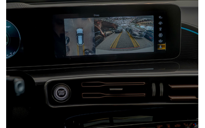 Mercedes EQC 400/4Matic/HuD/Burmester/AMG/Камера 360/Парфюм/ - автомобили, коли, обяви за нови и употребявани 12