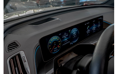 Mercedes EQC 400/4Matic/HuD/Burmester/AMG/Камера 360/Парфюм/ - автомобили, коли, обяви за нови и употребявани 9