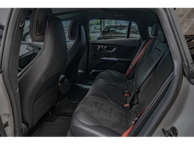 Mercedes EQE 350/4Matic/AMG Line/Панорама/Мемори/Камера/Exclusive - автомобили, коли, обяви за нови и употребявани 7