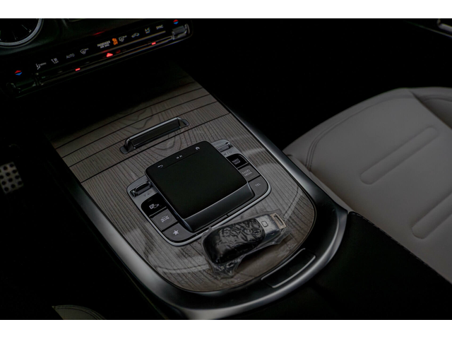 Mercedes G450 Exclusive Line/MBUX/Ambient/Камера 360/Memory - автомобили, коли, обяви за нови и употребявани 9