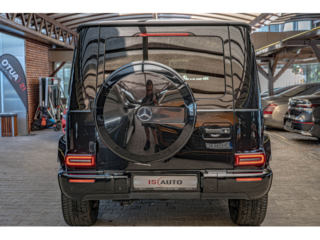 Mercedes G500 V8 AMG/Designo/Burmester/Обдухване/Шибедах/Алкантар/Камера 360 - автомобили, коли, обяви за нови и употребявани 3