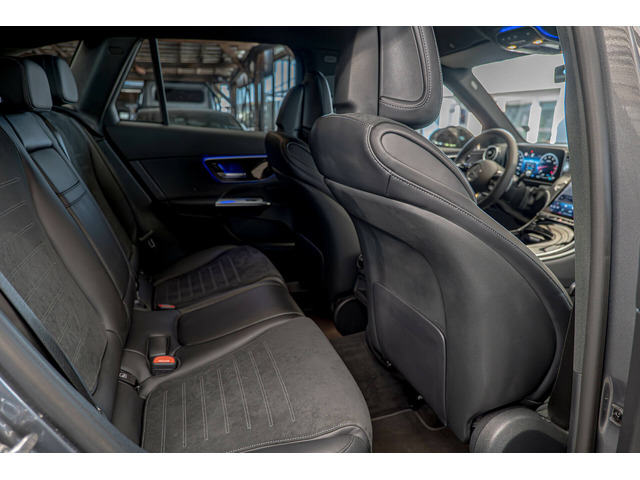 Mercedes GLC 200 AMG LINE/4Matic/Digital/Подгрев/Амбиент - автомобили, коли, обяви за нови и употребявани 8