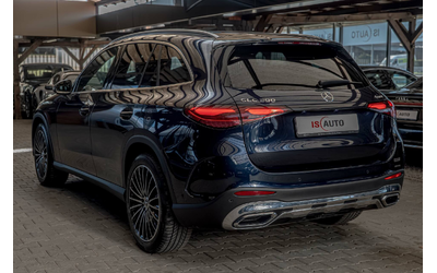 mercedes-glc-300-amg-4matic-podgrev-ambient-kamera-mbux - 5