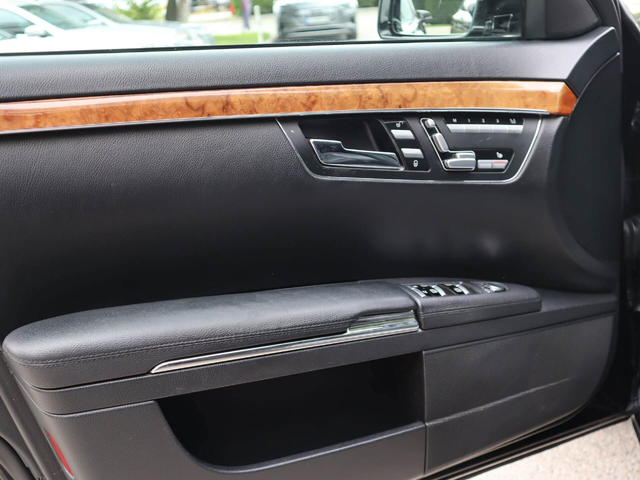 Mercedes S350 BlueEfficiency/4Matic/Подгрев/Шибедах - автомобили, коли, обяви за нови и употребявани 5