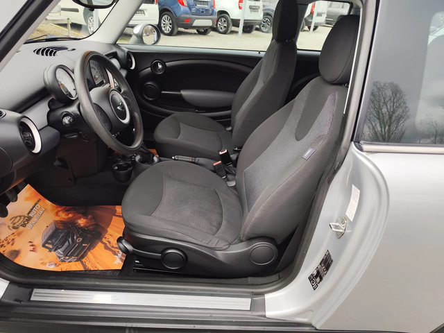 Mini Clubman 1.4i* KLIMA* - автомобили, коли, обяви за нови и употребявани 5