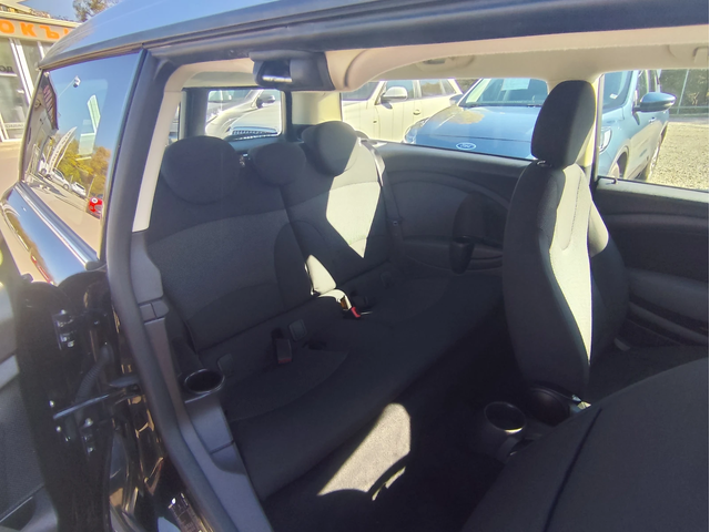 Mini Clubman 1.6D* EURO5A* KLIMA* - автомобили, коли, обяви за нови и употребявани 11