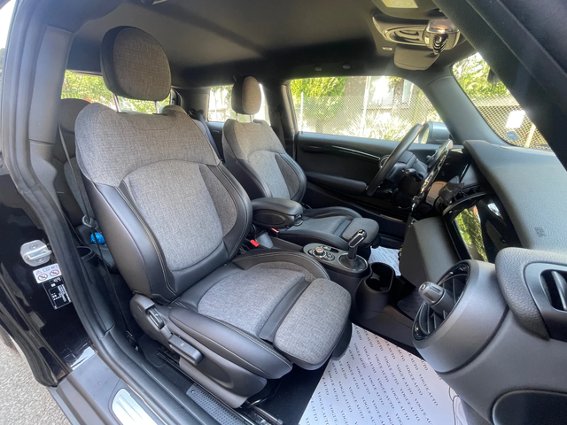 Mini Cooper SE* Keyless* Navi* Kamera* LED - автомобили, коли, обяви за нови и употребявани 9