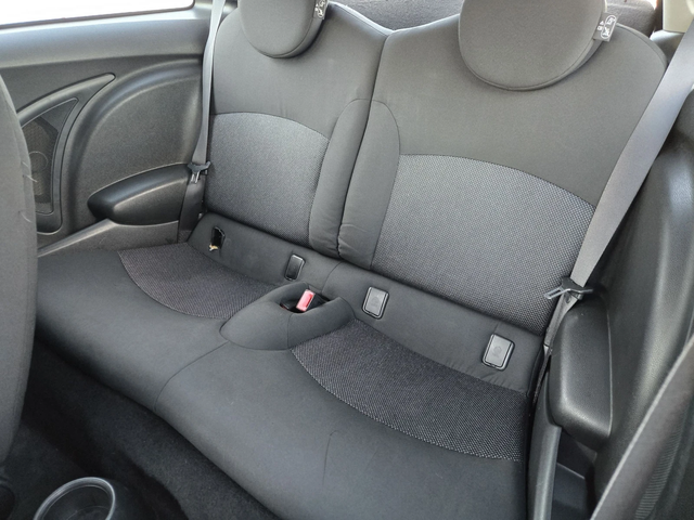 Mini Cooper 1.4I-95кс= 6СКОРОСТИ= КЛИМАТИК - автомобили, коли, обяви за нови и употребявани 8