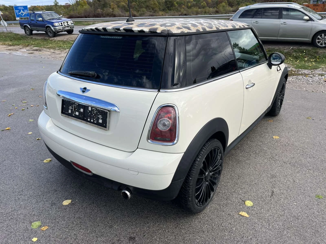Mini Cooper 1.6I 6 СКОРОСТИ EURO 5A FACE КЛИМАТИК - автомобили, коли, обяви за нови и употребявани 3