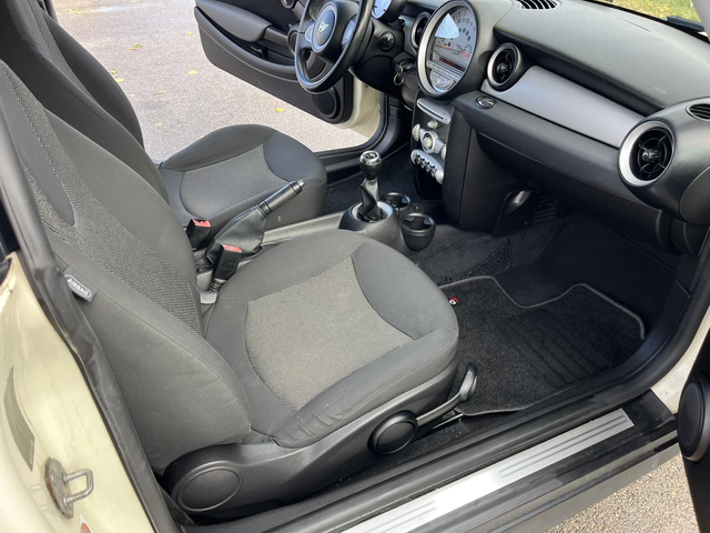 Mini Cooper 1.6I 6 СКОРОСТИ EURO 5A FACE КЛИМАТИК - автомобили, коли, обяви за нови и употребявани 9