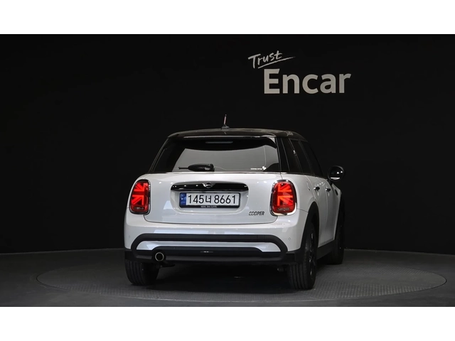 Mini Cooper HEAD-UP * LED * NAVI * КАМЕРА * KEYLESS * CARPLAY - автомобили, коли, обяви за нови и употребявани 14