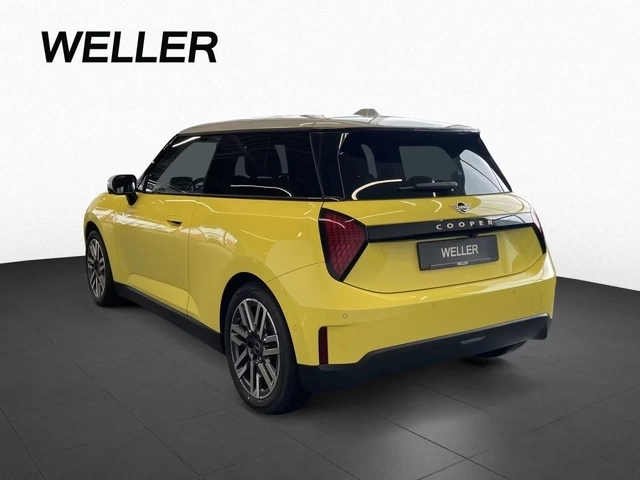 Mini Cooper E Trim L Pano Hud 360 Harman Kardon - автомобили, коли, обяви за нови и употребявани 3