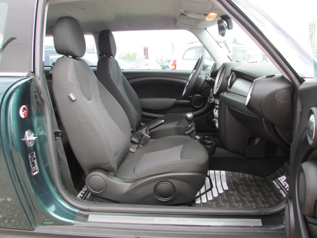 Mini Cooper 1.6D EURO4 - автомобили, коли, обяви за нови и употребявани 8