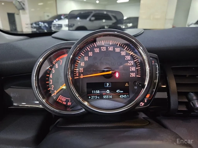 Mini Cooper High* ПОДГРЕВ* ПАНОРАМА* KAМЕРА* АСИСТЕНТИ СИГУРНО - автомобили, коли, обяви за нови и употребявани 7