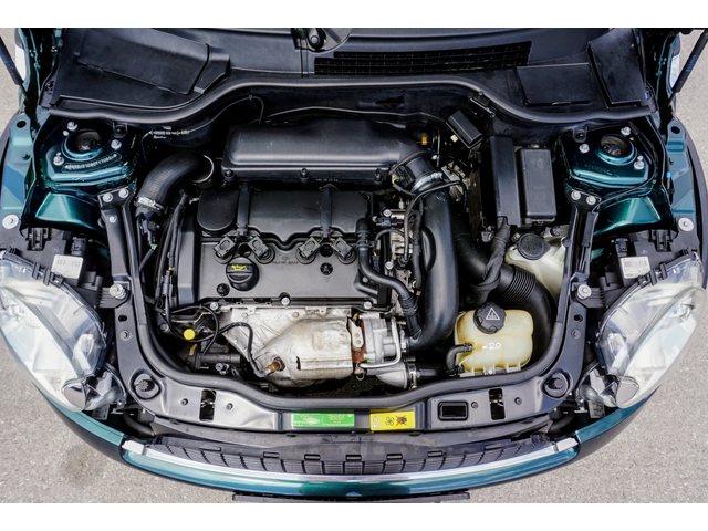 Mini Cooper s 1.6i - автомобили, коли, обяви за нови и употребявани 12