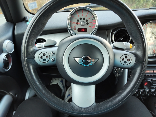 Mini Cooper s cabrio 86KM + AUTO+ KOJA - автомобили, коли, обяви за нови и употребявани 8