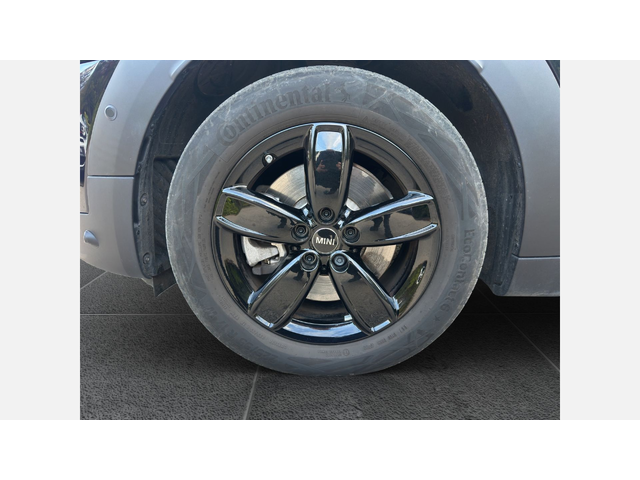 MINI Cooper SE ALL4 - автомобили, коли, обяви за нови и употребявани 4