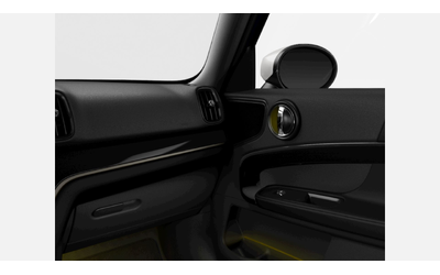 MINI Cooper SE ALL4 Countryman - автомобили, коли, обяви за нови и употребявани 10