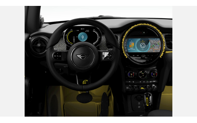 MINI Cooper SE Hatch - автомобили, коли, обяви за нови и употребявани 8