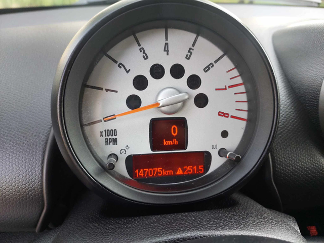 Mini Countryman 1, 6i  AUTOMATIC - автомобили, коли, обяви за нови и употребявани 9