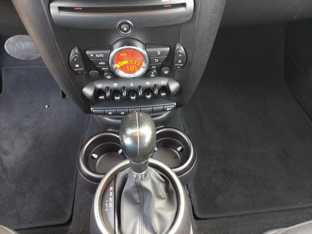 Mini Countryman 2,0d 112ps AUTOMATIC - автомобили, коли, обяви за нови и употребявани 10