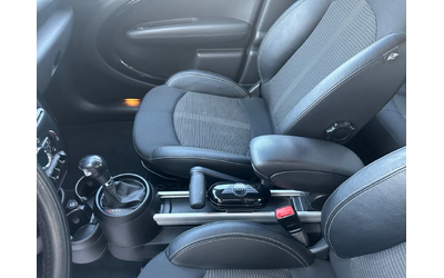 Mini Countryman 2.0 D 4x4 - автомобили, коли, обяви за нови и употребявани 8